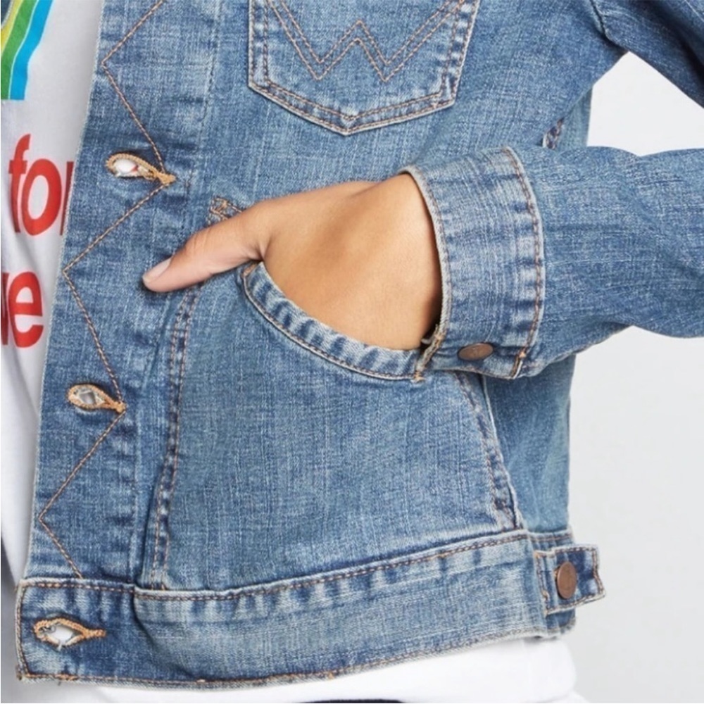 NWT Wrangler x ModCloth Dependence Cropped Denim Jacket - Picture 4 of 7